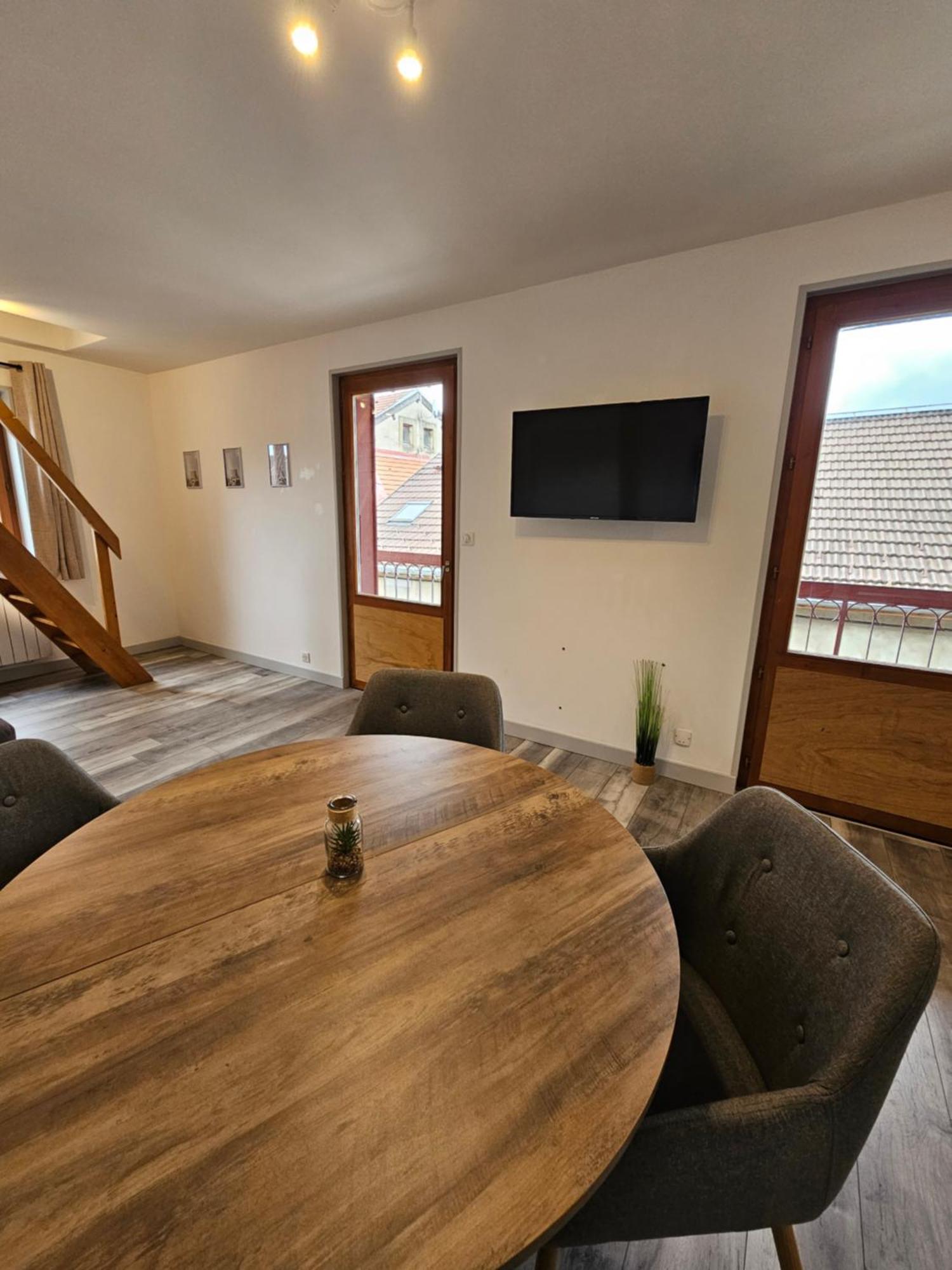 Appartement Pontarlier Le Sympa ! 400M De La Gare - Ma Petite Resa Extérieur photo