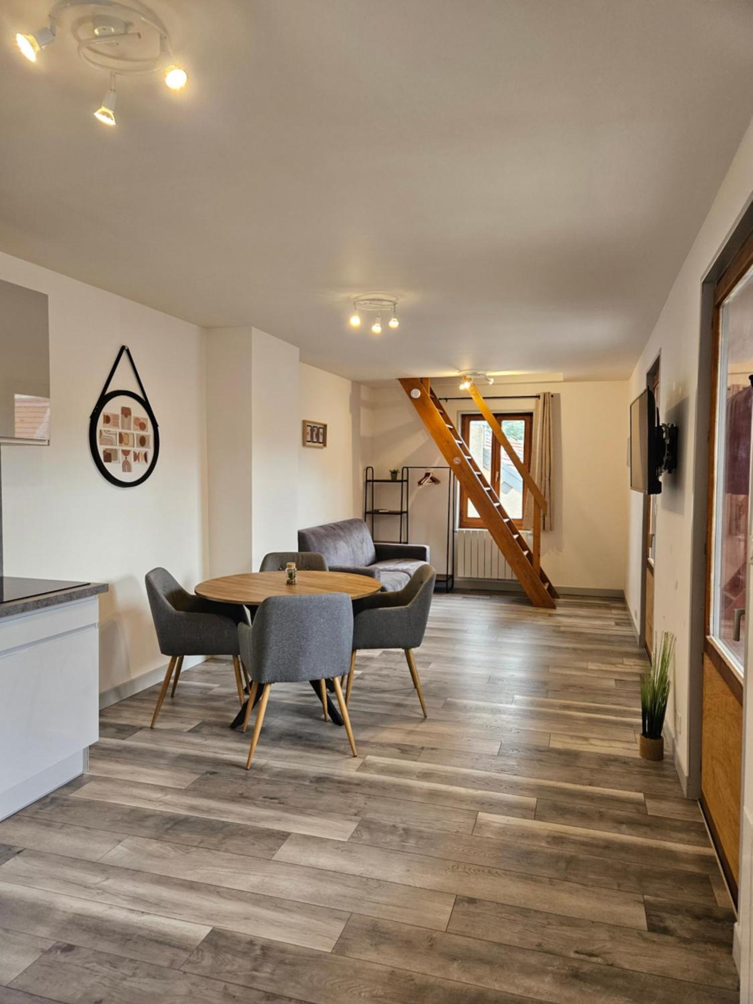 Appartement Pontarlier Le Sympa ! 400M De La Gare - Ma Petite Resa Extérieur photo